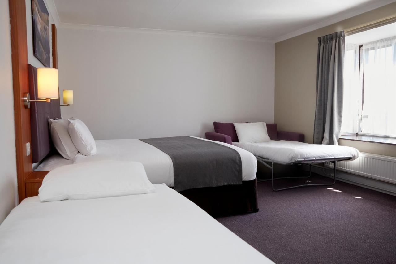 Hotel Wheatsheaf By Chef & Brewer Collection à North Waltham Extérieur photo
