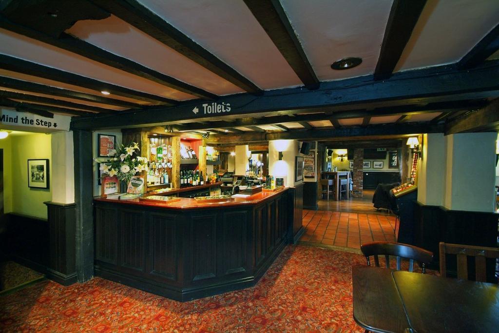 Hotel Wheatsheaf By Chef & Brewer Collection à North Waltham Extérieur photo